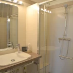 Chambre d'hôtes Bordeaux centre ville salle d'eau attenante avec WC